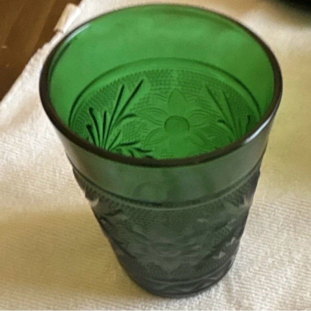Anchor Hocking Emerald Green Floral Pressed Glass Tumbler